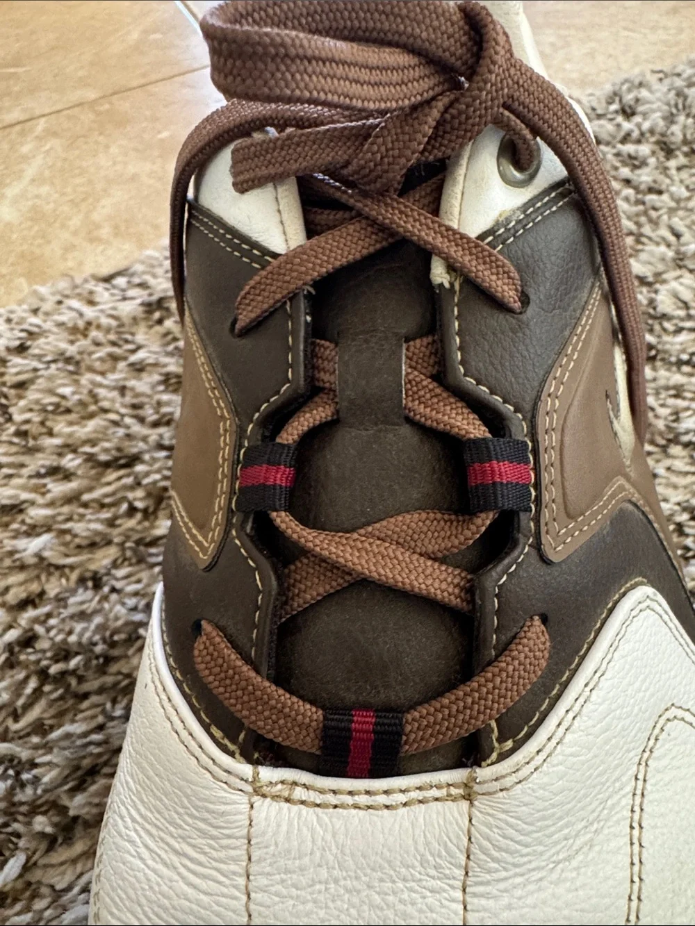 Nike Men’s White and Brown Athletic Golf Shoes